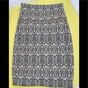 Black & White Diamond Pattern Skirt, sz S